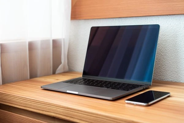 《守护童心的魔法钥匙：儿童安全故事如何重塑孩子的自我保护意识》